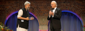 rajendra-singh-and-hm-the-king-of-sweden