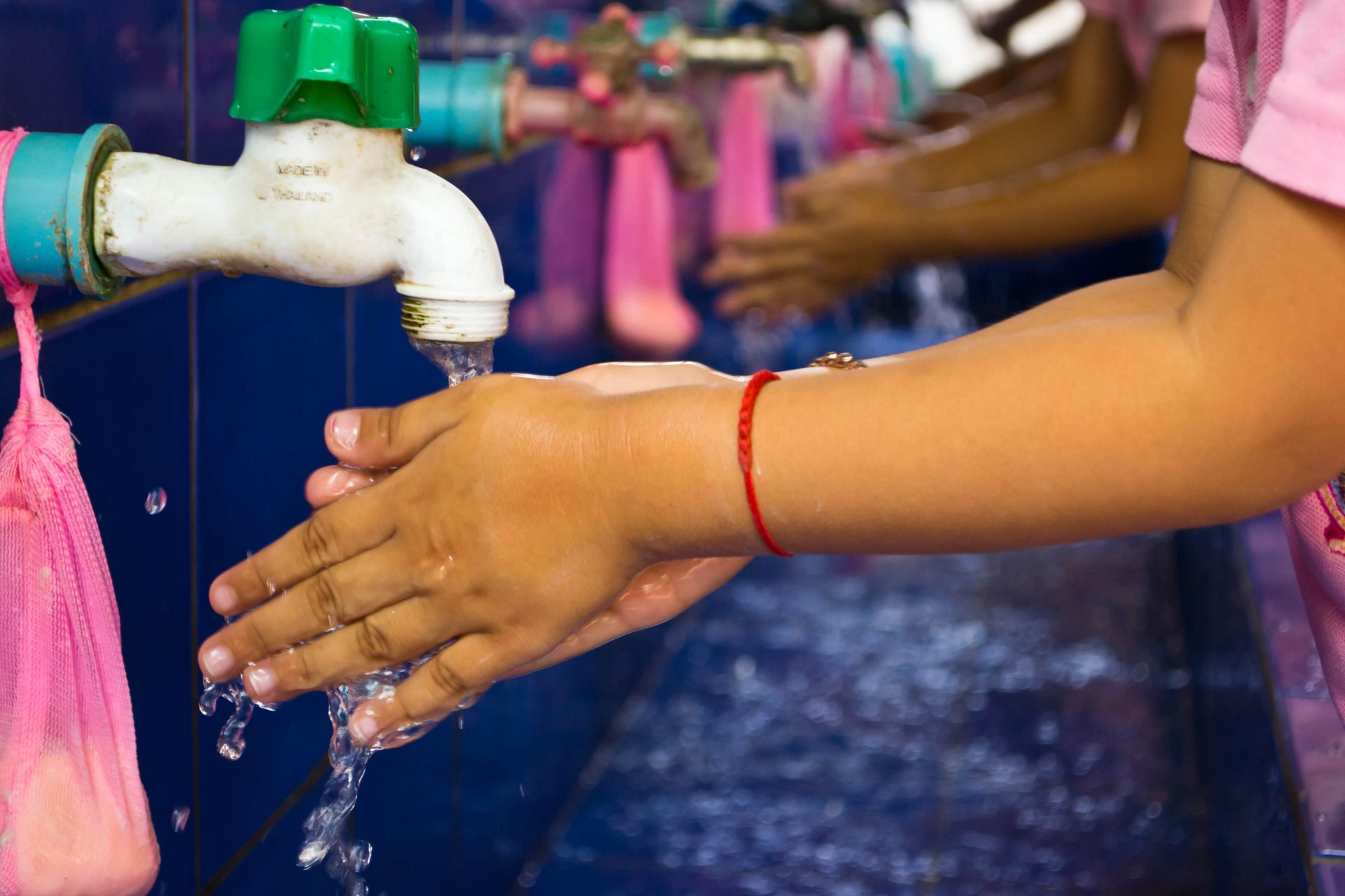 small hands washing